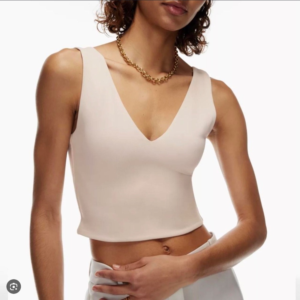 Aritzia Babaton Contour V Neck Tank Beige sz M